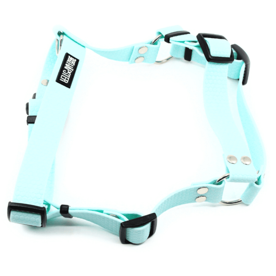 Helesinised veekindlad traksid